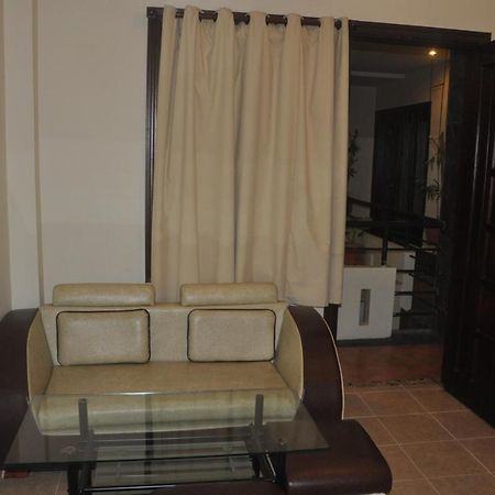 Caroline Hotel โฮจิมินห์ซิตี้ ภายนอก รูปภาพ