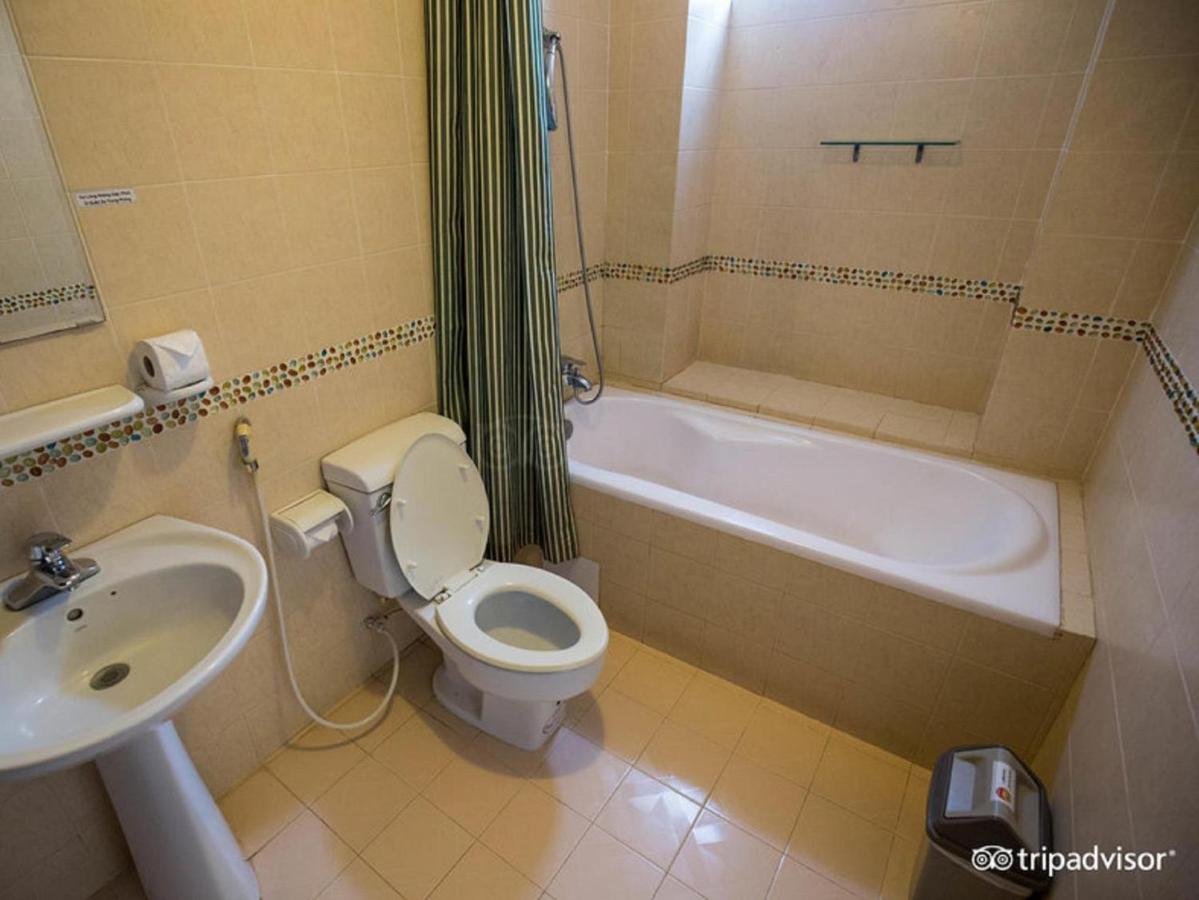 Caroline Hotel โฮจิมินห์ซิตี้ ภายนอก รูปภาพ