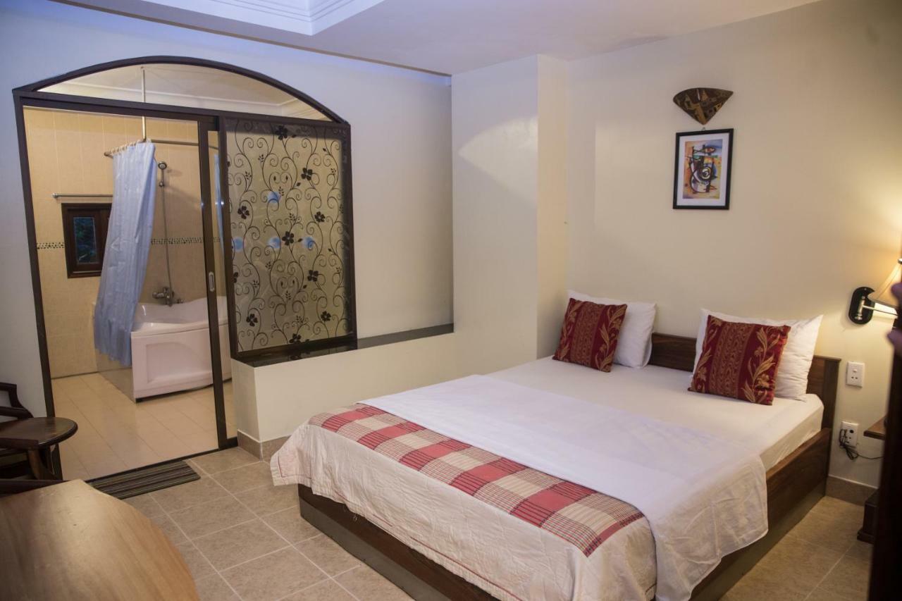 Caroline Hotel โฮจิมินห์ซิตี้ ภายนอก รูปภาพ